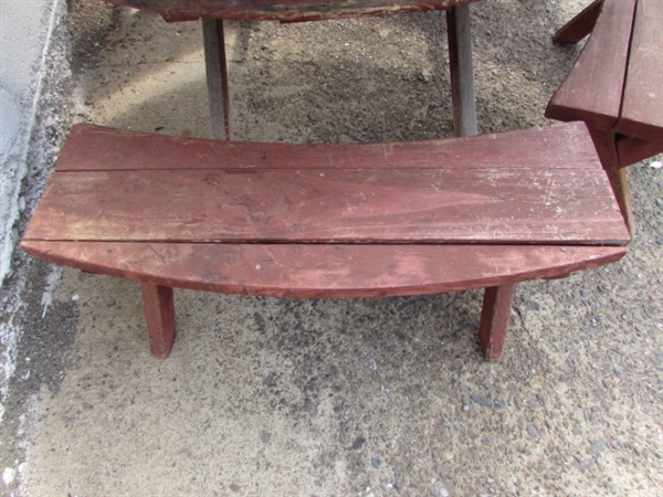 NICE LARGE ROUND WOOD PICNIC TABLE WITH 4 BENCHES