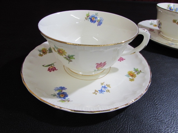 POPE-GOSSER CHINA 32-PIECE DISH SET