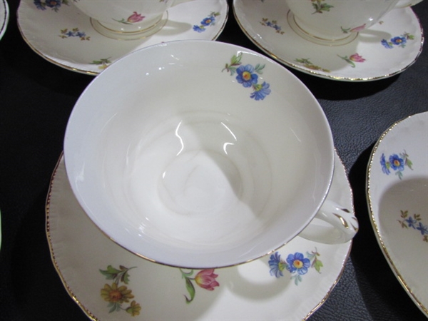 POPE-GOSSER CHINA 32-PIECE DISH SET