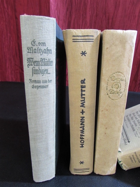 EARLY 1900'S GERMAN & ENGLISH BOOKS