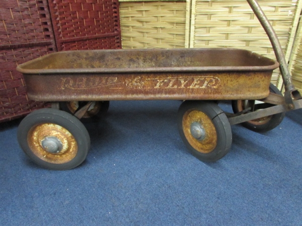 VINTAGE RADIO FLYER WAGON