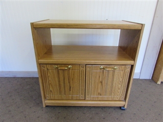 MICROWAVE CART/TV STAND