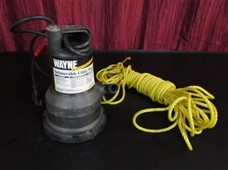 SUBMERSIBLE UTILITY PUMP AND ROPE