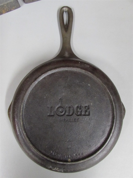 CAST IRON SKILLET AND SAD IRONS