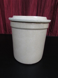 SMALL CERAMIC CROCK WITH LID