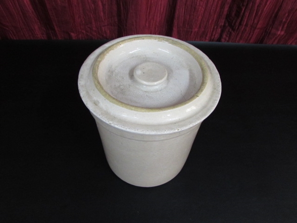 SMALL CERAMIC CROCK WITH LID