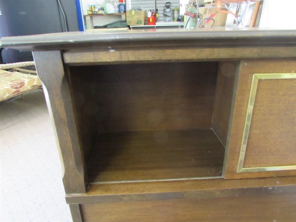 VINTAGE WOOD FULL SIZE HEADBOARD WITH CUBBIES