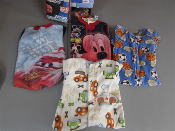 BABY CLOTHES, BIBS, & DO IT YOURSELF DISNEY BLANKET KIT