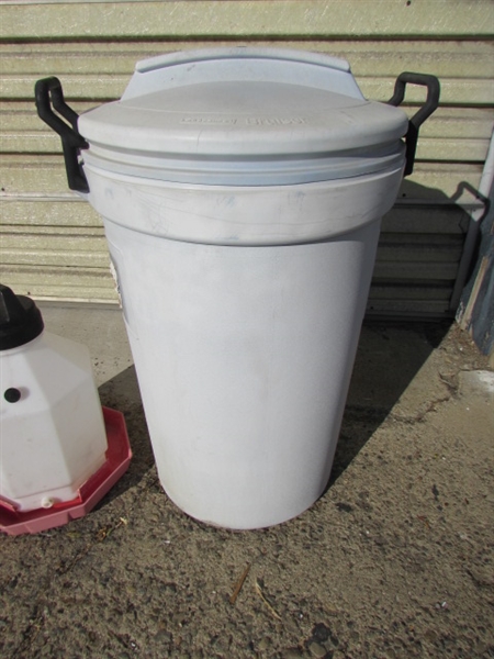 RUBBERMAID TRASH CAN & MORE