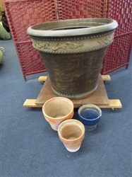 LARGE AND SMALL PLANT POTS