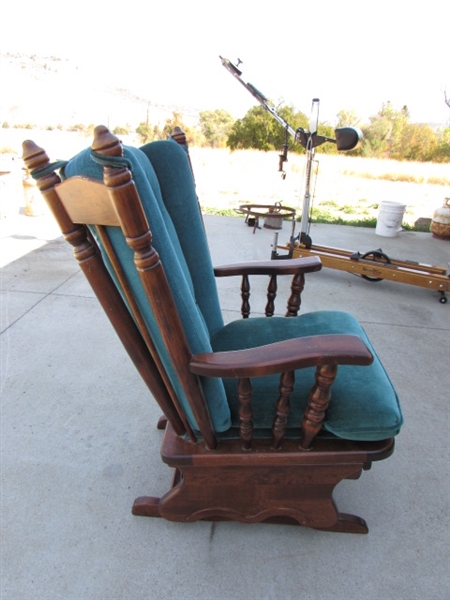 GLIDING ROCKING CHAIR