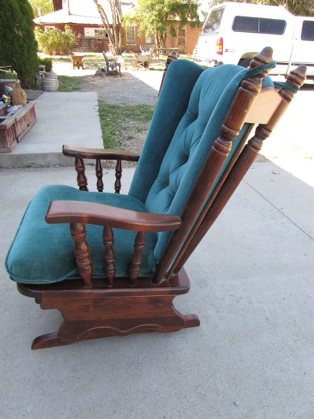 GLIDING ROCKING CHAIR