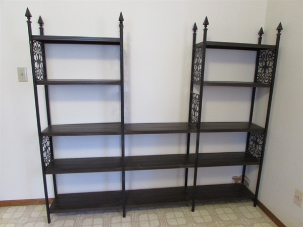 VINTAGE METAL SHELF UNIT