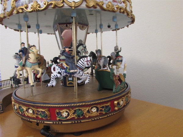 MUSICAL ANIMATED CAROUSEL