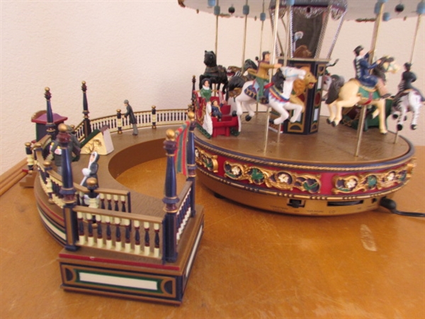 MUSICAL ANIMATED CAROUSEL