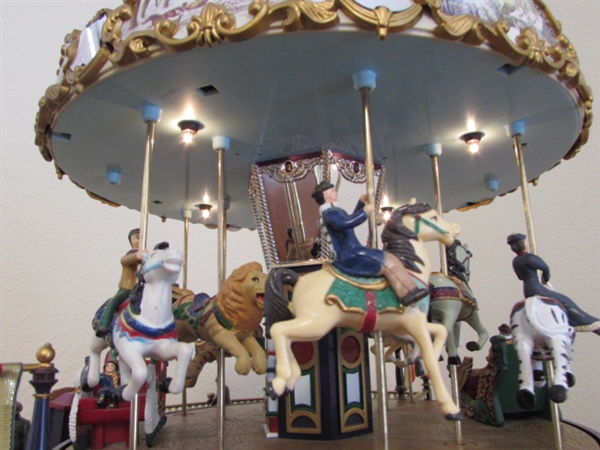 MUSICAL ANIMATED CAROUSEL