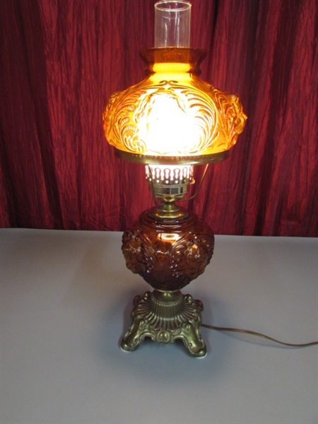 Lot Detail - Vintage Fenton Amber Glass Lamp