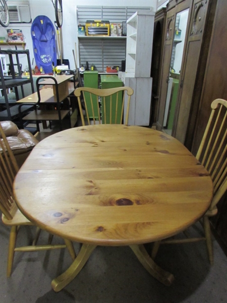AMISH MADE DINING TABLE & 4 CHAIRS