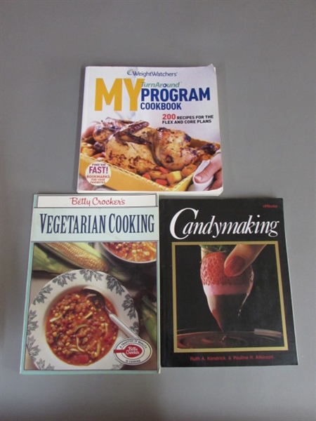 LARGE SELECTION OF COOKBOOKS