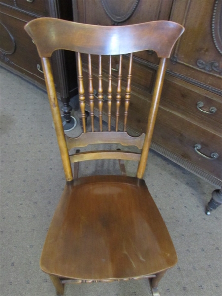 ANTIQUE LADIES SEWING ROCKER 