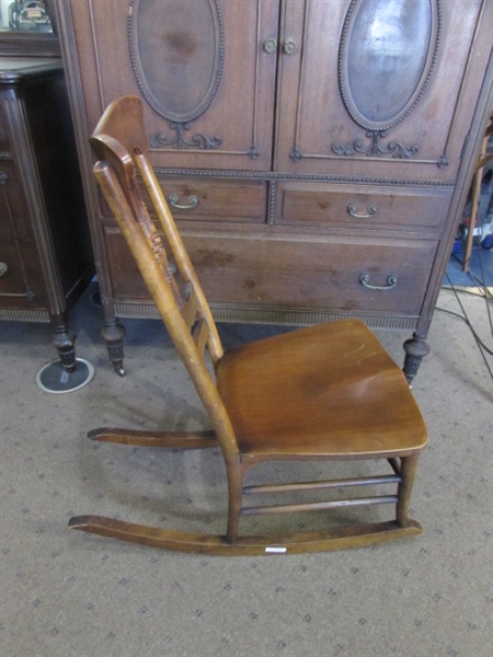 ANTIQUE LADIES SEWING ROCKER 