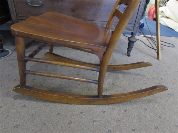 ANTIQUE LADIES SEWING ROCKER 