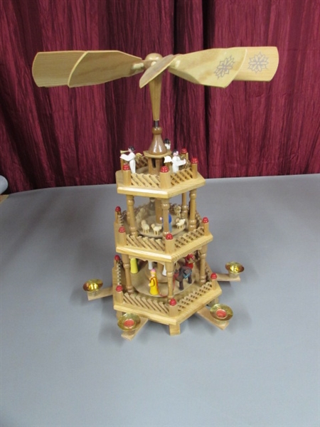 VINTAGE CHRISTMAS PYRAMID WINDMILL