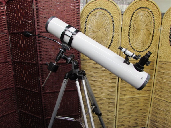 MEAD TELESCOPE