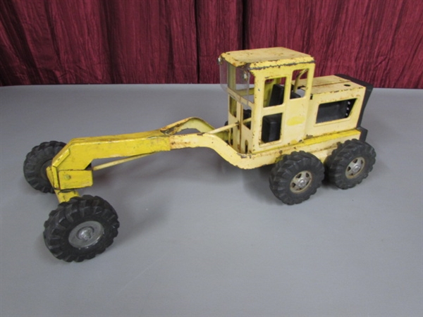 VINTAGE TONKA ROAD GRADER