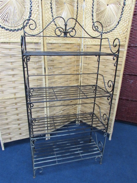 VINTAGE METAL SHELVING UNIT