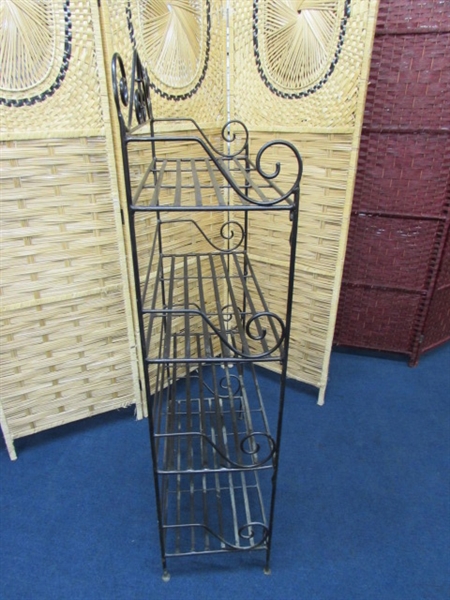 VINTAGE METAL SHELVING UNIT