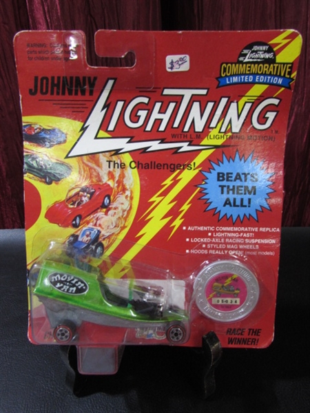 JOHNNY LIGHTNING COCA-COLA DIE CAST CARS