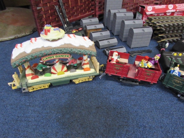 LARGE CHRISTMAS TRAIN SET - COMPLETE AND READY TO ASSEMBLE IN YOUR SPACE!