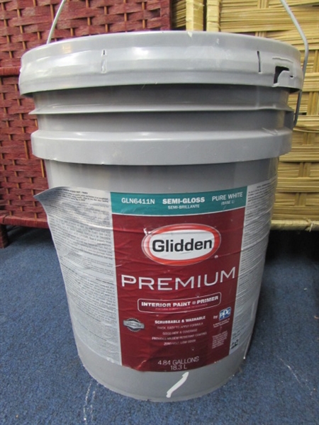 2 5-GALLON BUCKETS OF GLIDDEN PAINT