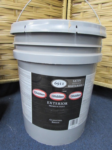 2 5-GALLON BUCKETS OF GLIDDEN PAINT