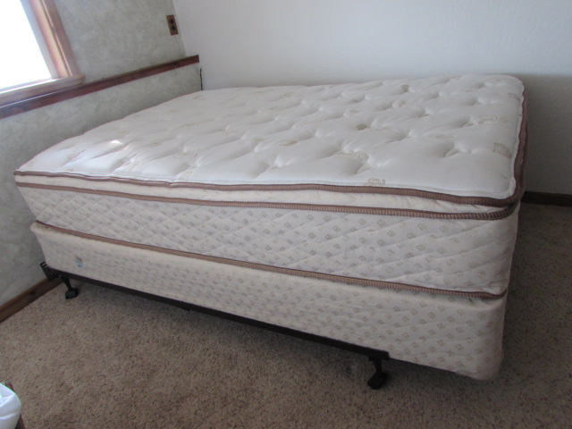full size mattress and box spring