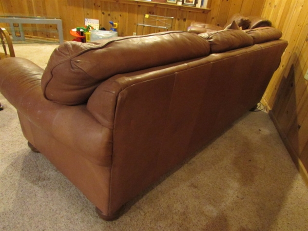 FLEXSTEEL LEATHER COUCH