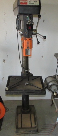 LARGE FLOOR MOUNT DRILL PRESS