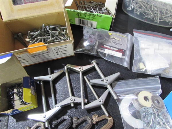 SCREWS/NAILS & FASTENERS