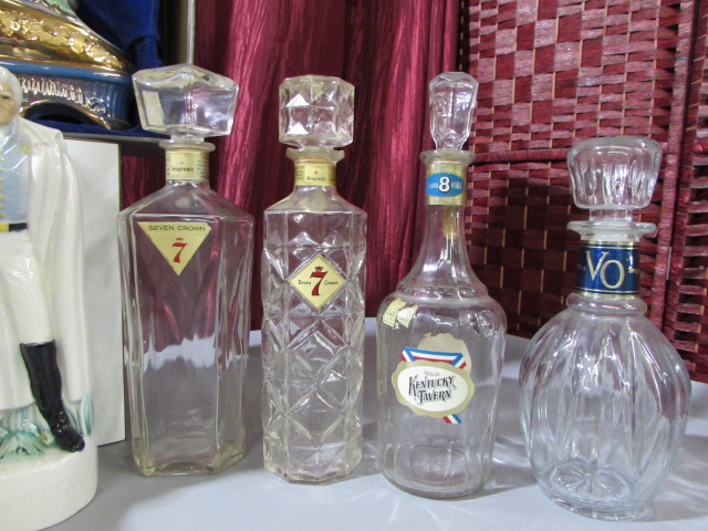 Lot Detail - VINTAGE COLLECTIBLE BEAMS & SEAGRAMS 7 BOTTLES/METAL ...