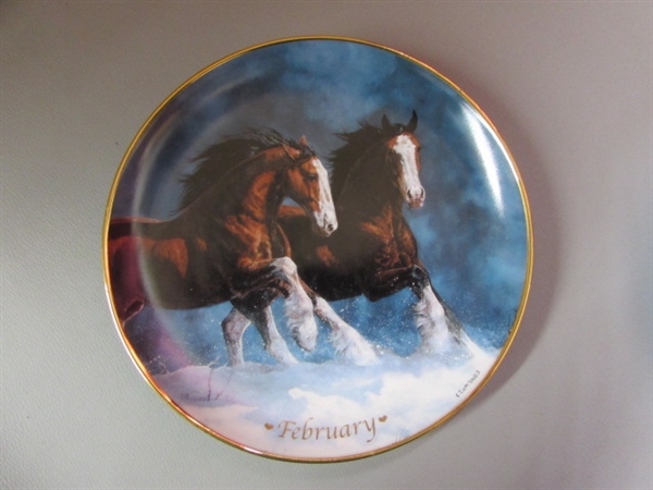 DANBURY MINT HORSES FOR ALL SEASONS PERPETUAL CALENDAR WITH 12 COLLECTIBLE HORSE PLATES