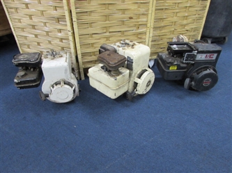 3 BRIGGS & STRATTON SMALL ENGINES FOR PARTS OR REPAIR