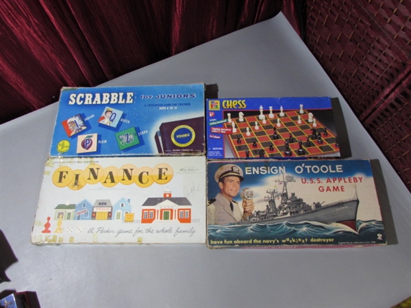 JIGSAW PUZZLES AND GAMES