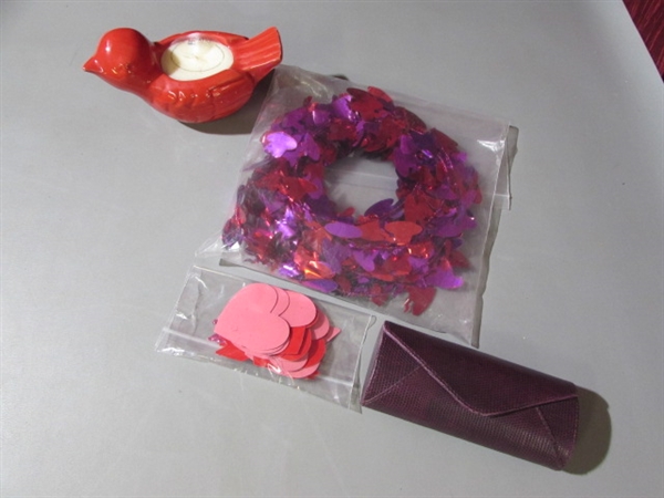 RED HAT SOCIETY LOT