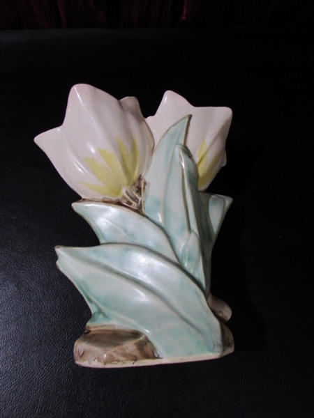 VINTAGE MCCOY DOUBLE TULIP VASE & OTHER DECOR ITEMS