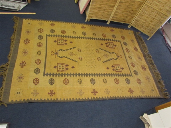 LARGE WOVEN RUG