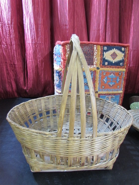 FABRIC OTTOMAN & BASKETS