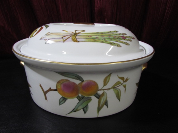 ROYAL WORCESTER FINE PORCELAIN OVENWARE