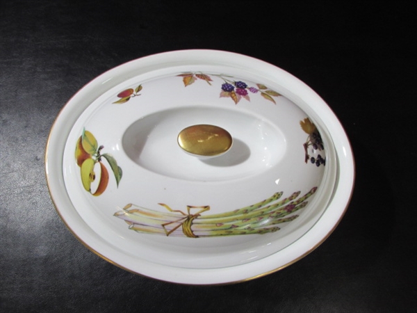 ROYAL WORCESTER FINE PORCELAIN OVENWARE