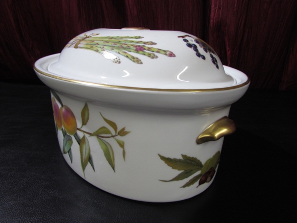 ROYAL WORCESTER FINE PORCELAIN OVENWARE